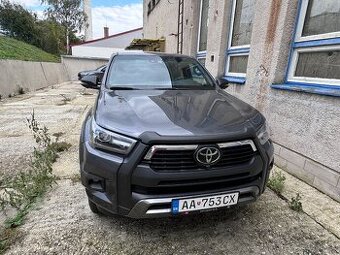 TOYOTA HILLUX 2.8 D