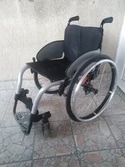Aktívny invalidný vozík