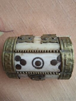 RETRO-ŠPERKOVNICA ZO SLONOVINY