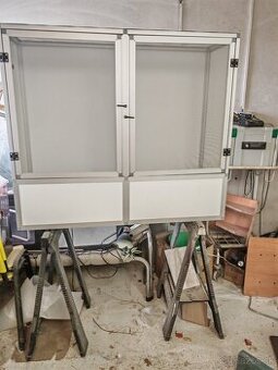 Predám teráriá pre chameleóna