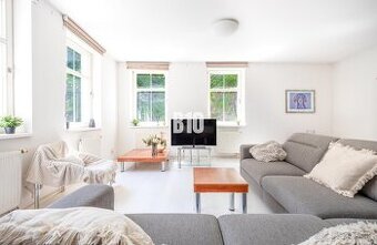 Štýlový 3-izbový byt s loggiou a parkovaním v absolútnom cen