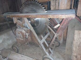 Predám fabrický cirkulár 400V Y/D