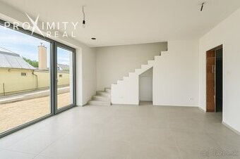 SKOLAUDOVANÉ-VILADOMY PEREŠ  3 izb. byt s vlastnou záhradou 