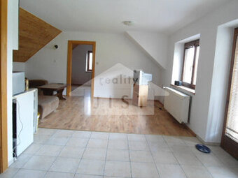 PRENÁJOM/ Opatovce nad Nitrou/ byt 2+1/ v Rodinnom dome