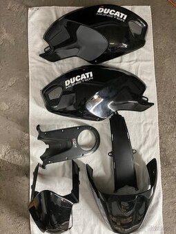 Plasty Ducati Monster 1100 696 796