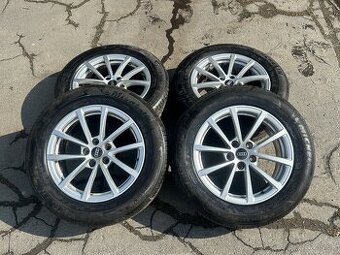 Letná sada originál Audi 5x112 225/60 R17