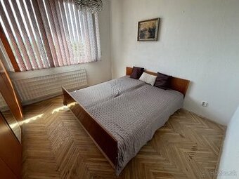Manželská postel