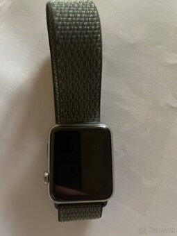 Apple Watch Series 3 – 42mm – Nerezová oceľ