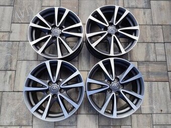 5x114,3 r17 hliníkové disky Toyota a TPMS snimače tlaku