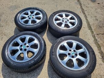 Elektrony skoda 5x100 r16 6.5j et 42 205 55 r16 laurint