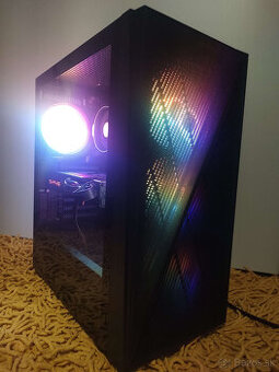 PC - RYZEN 5 3600, RX 5700 XT, 32GB MT/s, 1TB SSD, WIFI