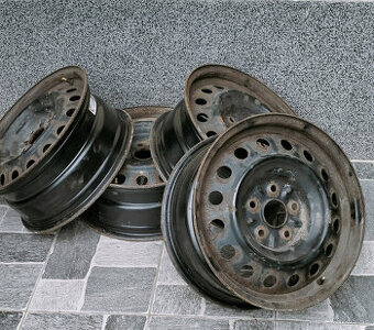 Plechové disky 5x114,3 R16 na Toyota Auris, Nissan, Kia...
