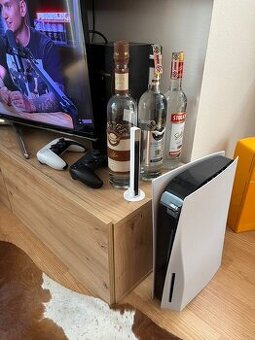 Playstation 5 (ps5) s mechanikou 2x ovládač+ FIFA25(najnovši