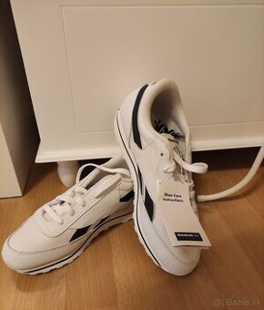 Nové dámske tenisky zn.Reebok vo veľkosti 38,5. Super ľahké