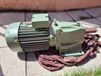 Elektromotor s prevodovkou 2,2 kW - 1