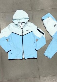 Nike Tech Fleece Blue