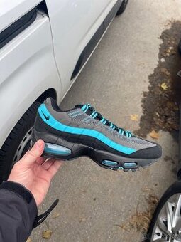 Nike air max 95...cena 45€