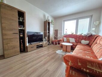 Na predaj 4 izbový byt v Tesárskych Mlyňanoch