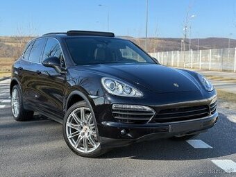 Luxusne Porsche Cayenne S GTS 4.2 V8 382PS