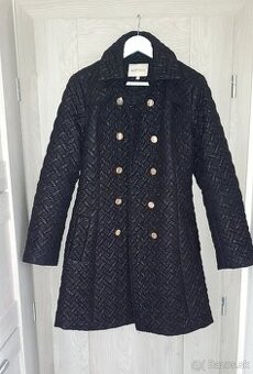 Prešívaný prechodný kabát v.L