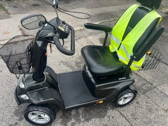 Elekrické voziky pre dôchotcov a imobilných