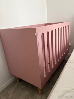 Detska postielka z borovicoveho dreva Billy