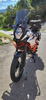 KTM adventure1090r