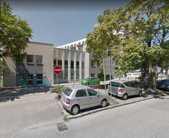 Administratívna budova v TOP lokalite na PREDAJ, Plynárenská