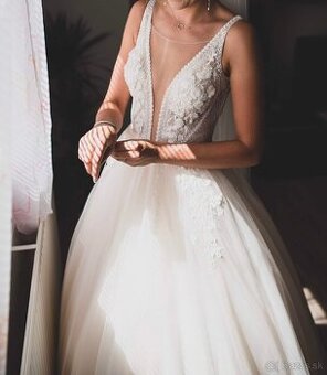 Svadobné šaty