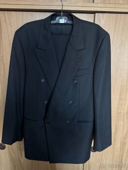 Predám zachovalý oblek Ozeta