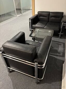 Kožené fotelky so stolíkom