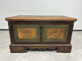 Ľudová truhlica Liptovského typu 1759 - 1