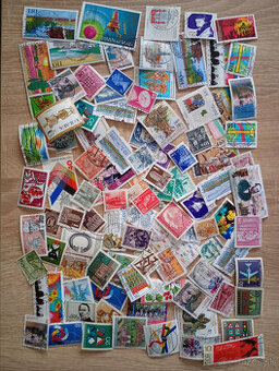 Predám balík poštových známok 1000 ks. č 3