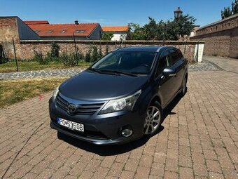 Toyota Avensis Combi 140 kW