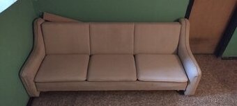 Darujem za odvoz gauč