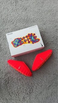 Nike Mind 001 Slide Solar Red