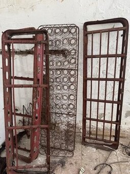 Tatra 603- zadny sedak - odstrojeny