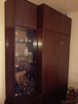 Veľké skrine všetko 20€