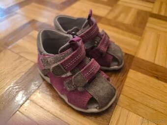 Dievčenské sandále Protetika