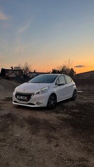 Predám Peugeot 208 1.0 50 kW, r. v. 2013