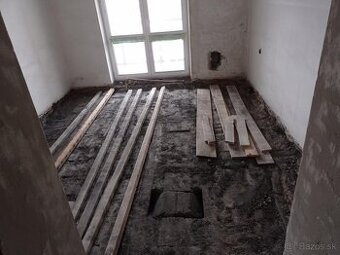 Hranol, hranoly, stavebné rezivo, drevo, dosky, strešné laty