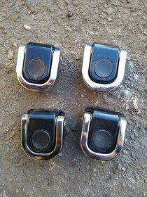 BMW X3 E83 úchyty batožiny