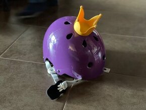 Detska prilba s gumovou korunkou 50-54