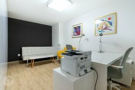 Znížená cena - kancelária (al.apartmán) v centre Popradu
