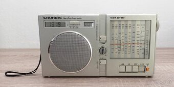 Retro RADIO GRUNDIG YACHT BOY 650