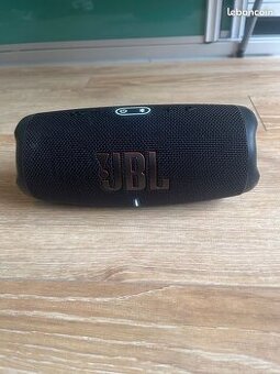 JBL Charge 5