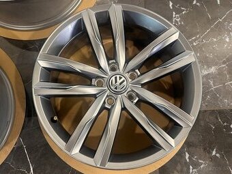 original kolesa vw passat r18 Dartford