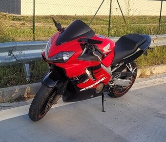 Predám honda cbr600 rok 2004 tp+spz