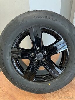Predám zimné pneumatiky vhodné na Jeep Grand Cherokee