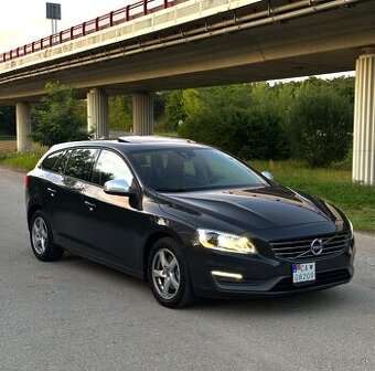 Volvo V60 2.0 D3 100kw/136PS 5-Válec Summum,LED,Ťažné